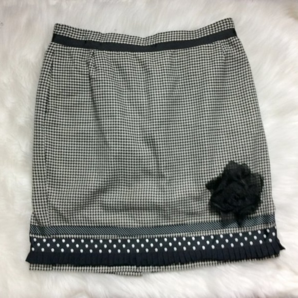 Judys Palce Dresses & Skirts - Judys Palce New York houndstooth skirt SZ 24